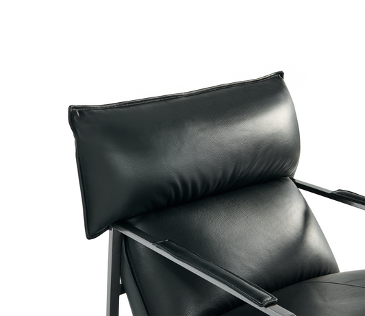 THE PAVO CURVE ARM CHAIR - BLACK